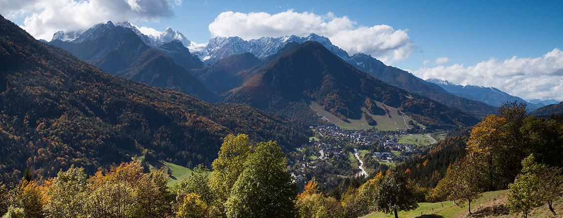 Juliana Trail Helia treking pogled na Kranjsko Goro